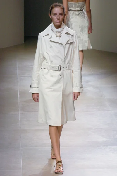Look 28